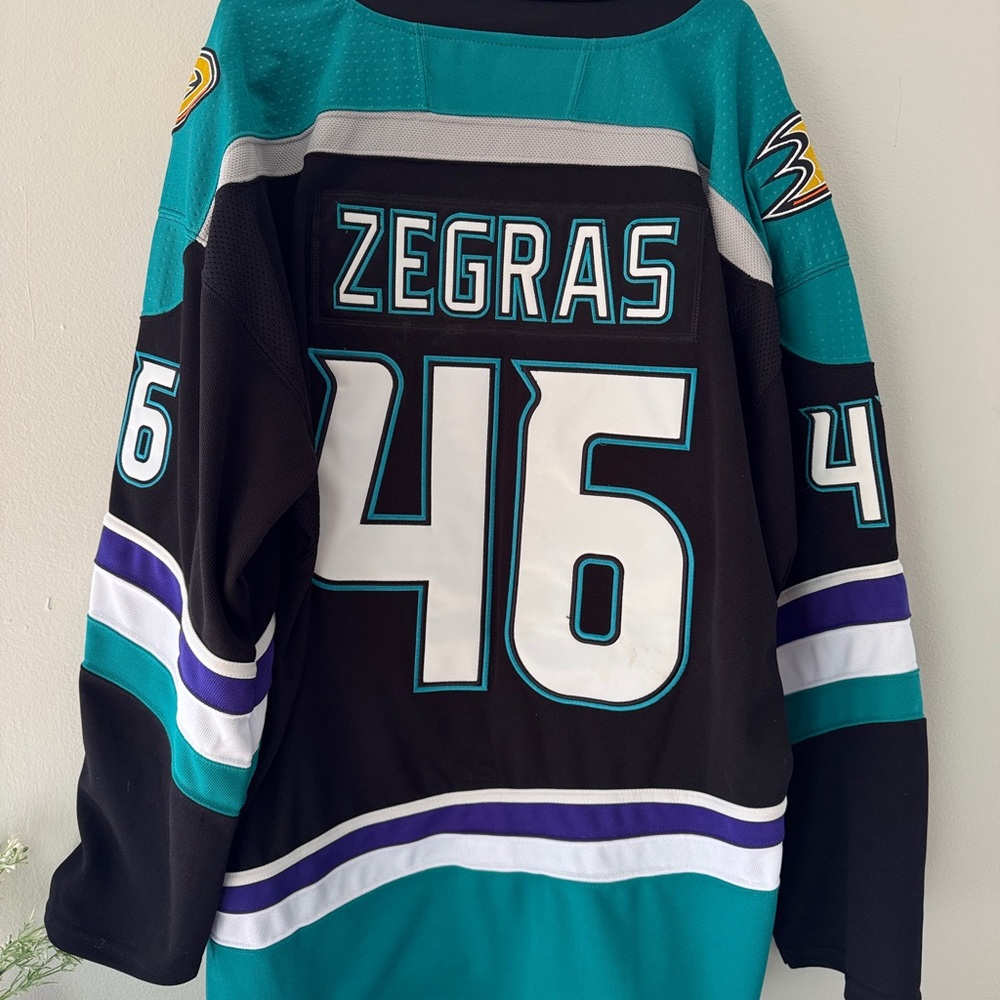Anaheim Ducks 25th Season Trevor Zegras Men’s Xl Jersey - Picture 4 of 5